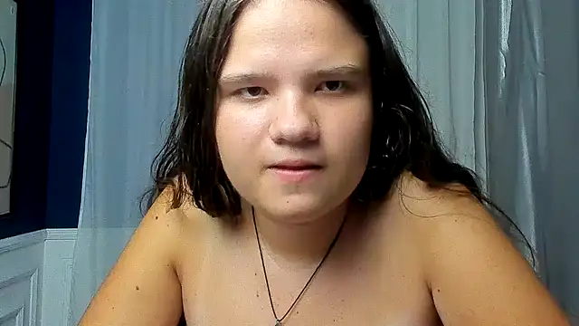 AdeleCruz online show from July 16, 2026, 12:02 pm