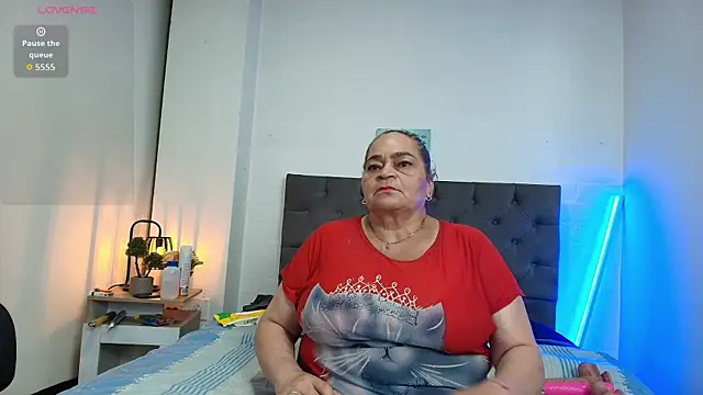Snapshot of VickyBoobss chatting on May 13, 2026, 5:31 pm VickyBoobss online show from May 13, 2026, 5:31 pm