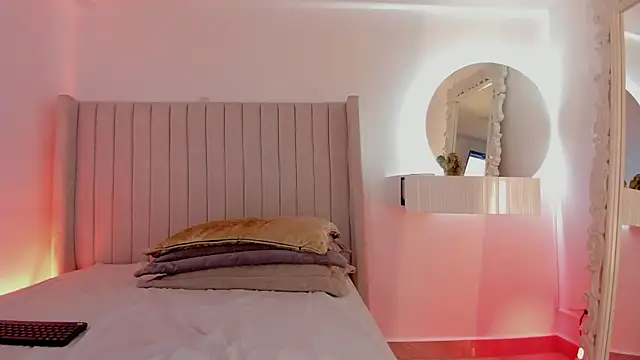 Karla Hudsson online show from April 7, 2026, 1:02 pm