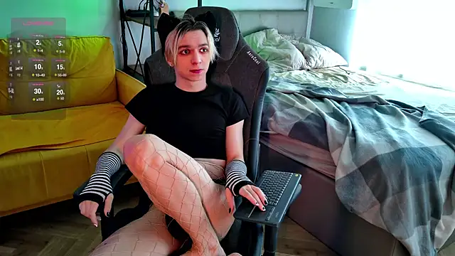 Snapshot of leon_yuugen chatting on March 20, 2025, 11:05 am leon yuugen online show from March 20, 2025, 11:05 am