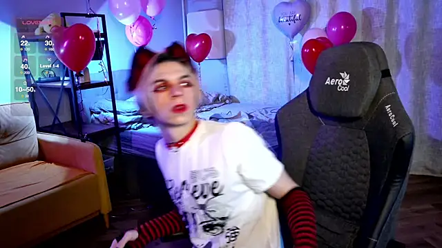 Snapshot of leon_yuugen chatting on February 13, 2025, 2:20 pm leon yuugen online show from February 13, 2025, 2:20 pm