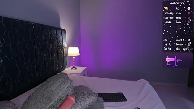 kathy bakerr online show from September 24, 2025, 8:04 pm