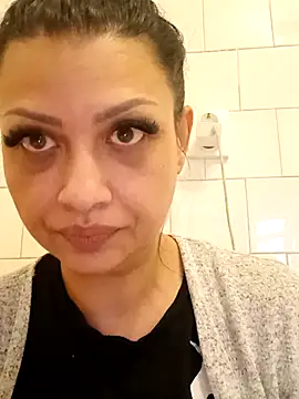 Snapshot of rosse26830 chatting on March 18, 2026, 3:24 pm rosse26830 online show from March 18, 2026, 3:24 pm