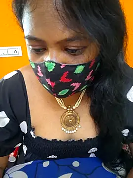 Snapshot of kanikasree chatting on April 27, 2026, 9:29 am kanikasree online show from April 27, 2026, 9:29 am