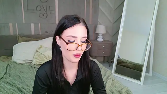 EmmaLawrens online show from February 23, 2025, 2:14 pm