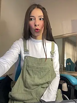 Aleska Miami online show from February 4, 2026, 2:12 pm