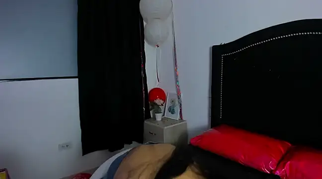 Snapshot of Cleo_Hott chatting on February 24, 2025, 1:46 am Cleo Hott online show from February 24, 2025, 1:46 am