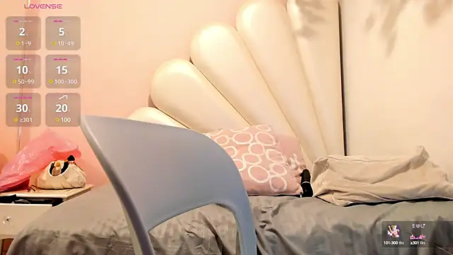 Snapshot of Thifany_Hampton_ chatting on March 19, 2025, 10:53 pm Thifany Hampton online show from March 19, 2025, 10:53 pm