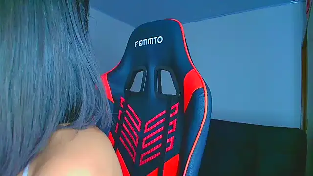 Rousse violett online show from October 14, 2025, 10:20 pm