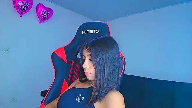 Rousse violett online show from October 5, 2025, 9:49 pm