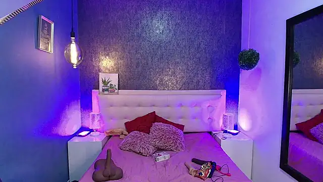 gabriela cortez online show from March 21, 2025, 7:46 pm