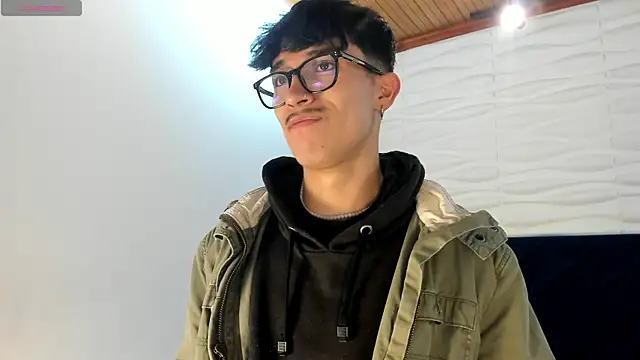 Snapshot of tim__fox chatting on November 6, 2025, 11:58 am tim fox online show from November 6, 2025, 11:58 am