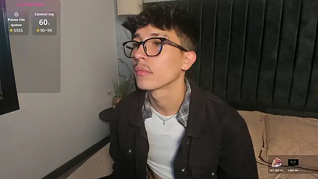 Snapshot of tim__fox chatting on March 5, 2026, 12:02 pm tim fox online show from March 5, 2026, 12:02 pm