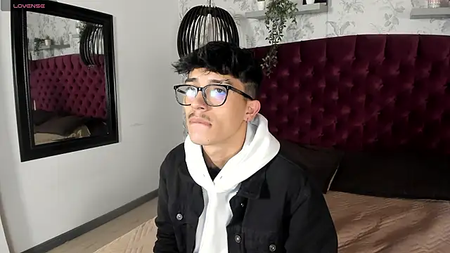 Snapshot of tim__fox chatting on March 18, 2026, 11:46 am tim fox online show from March 18, 2026, 11:46 am