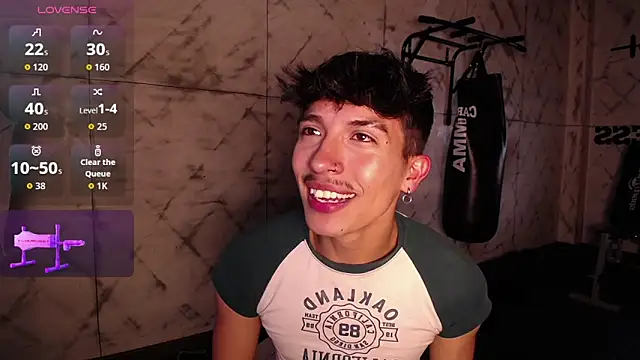 Snapshot of tim__fox chatting on March 29, 2026, 7:37 pm tim fox online show from March 29, 2026, 7:37 pm