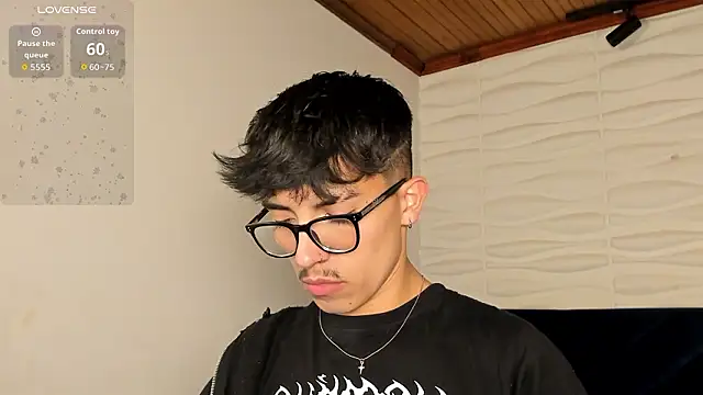 Snapshot of tim__fox chatting on March 13, 2026, 11:48 am tim fox online show from March 13, 2026, 11:48 am