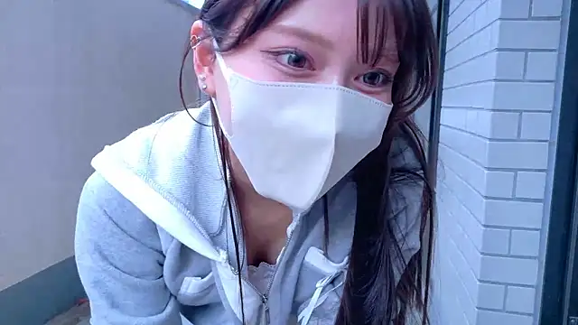 Snapshot of riken_jp chatting on October 5, 2025, 12:45 am riken jp online show from October 5, 2025, 12:45 am