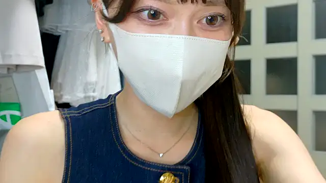 Snapshot of riken_jp chatting on October 8, 2025, 2:29 pm riken jp online show from October 8, 2025, 2:29 pm