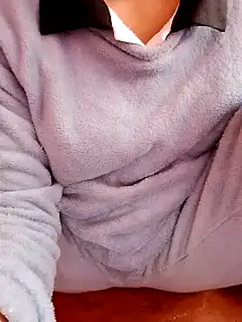 Snapshot of Cihixe1234 chatting on January 13, 2025, 1:56 am Cihixe1234 online show from January 13, 2025, 1:56 am