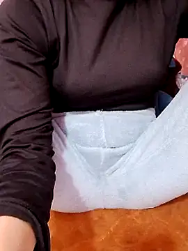 Snapshot of Cihixe1234 chatting on January 27, 2025, 1:09 pm Cihixe1234 online show from January 27, 2025, 1:09 pm