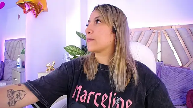 Snapshot of NyxAndria_1 chatting on March 20, 2025, 8:29 pm NyxAndria 1 online show from March 20, 2025, 8:29 pm