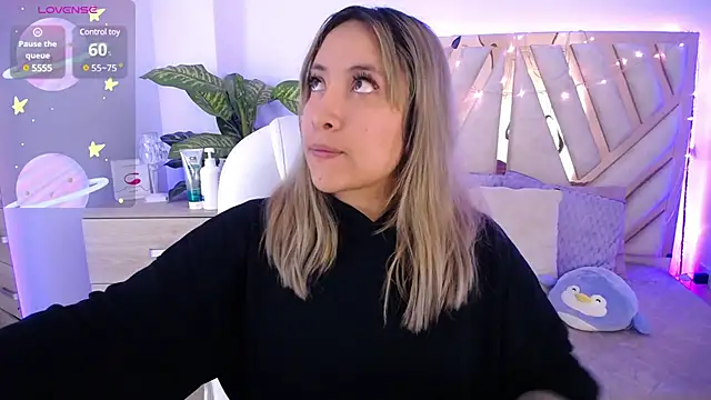 Snapshot of NyxAndria_1 chatting on March 16, 2025, 8:32 pm NyxAndria 1 online show from March 16, 2025, 8:32 pm