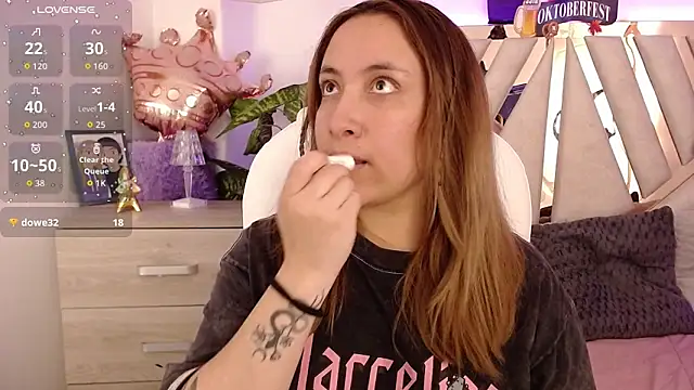 Snapshot of NyxAndria_1 chatting on September 11, 2025, 1:05 am NyxAndria 1 online show from September 11, 2025, 1:05 am