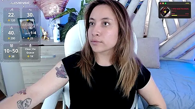 Snapshot of NyxAndria_1 chatting on September 23, 2025, 9:33 pm NyxAndria 1 online show from September 23, 2025, 9:33 pm