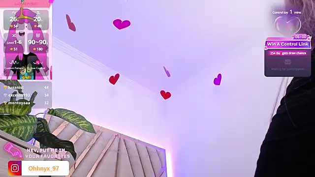 Snapshot of NyxAndria_1 chatting on March 19, 2025, 12:04 am NyxAndria 1 online show from March 19, 2025, 12:04 am