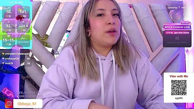 Snapshot of NyxAndria_1 chatting on March 20, 2025, 2:19 am NyxAndria 1 online show from March 20, 2025, 2:19 am