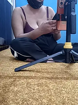 Snapshot of Snehalive chatting on April 12, 2026, 5:11 am Snehalive online show from April 12, 2026, 5:11 am