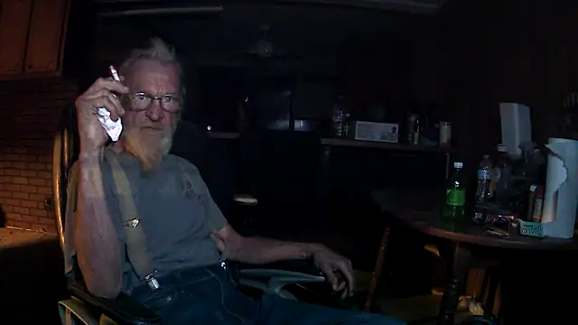 Aldick68 online show from November 18, 2025, 3:32 am