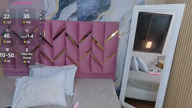 Snapshot of hotiergirl chatting on October 16, 2025, 12:35 pm hotiergirl online show from October 16, 2025, 12:35 pm