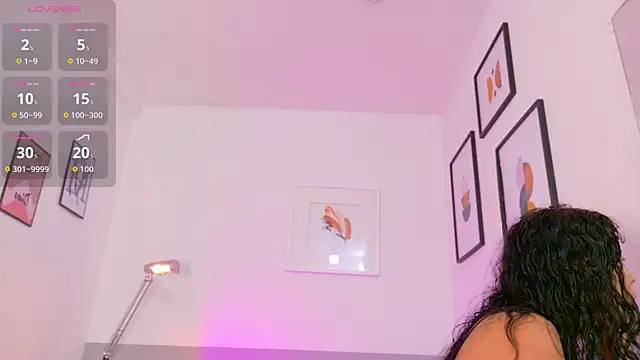 Snapshot of hotiergirl chatting on October 15, 2025, 12:57 pm hotiergirl online show from October 15, 2025, 12:57 pm