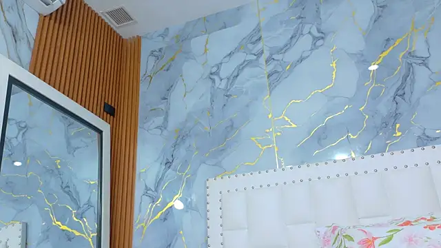 hotiergirl online show from March 21, 2026, 11:58 am