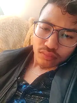 MysticalTylerAKXylo online show from December 17, 2025, 2:27 am