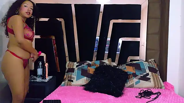 SolEvanss online show from November 11, 2025, 1:39 pm