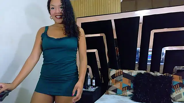 SolEvanss online show from November 4, 2025, 4:33 pm