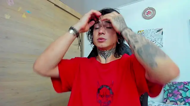 Snapshot of adam_wick chatting on January 15, 2025, 4:54 pm adam wick online show from January 15, 2025, 4:54 pm