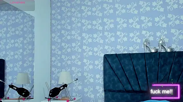 Snapshot of SalomeSimonz chatting on November 16, 2025, 7:29 pm SalomeSimonz online show from November 16, 2025, 7:29 pm