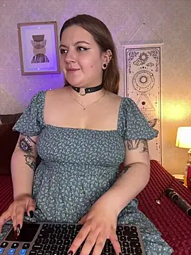 Veronica simons online show from June 29, 2026, 9:36 pm