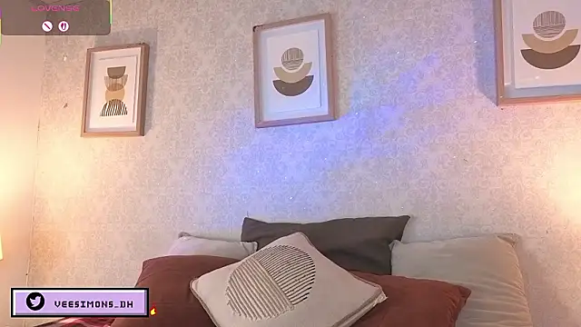 Snapshot of Veronica_simons chatting on January 15, 2026, 9:29 pm Veronica simons online show from January 15, 2026, 9:29 pm