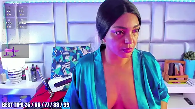 LovelyNickii online show from February 22, 2026, 1:02 pm