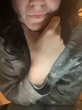 Snapshot of Extremebaddies chatting on January 22, 2025, 7:13 pm Extremebaddies online show from January 22, 2025, 7:13 pm