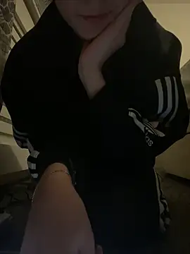 Snapshot of Extremebaddies chatting on January 30, 2025, 6:10 pm Extremebaddies online show from January 30, 2025, 6:10 pm