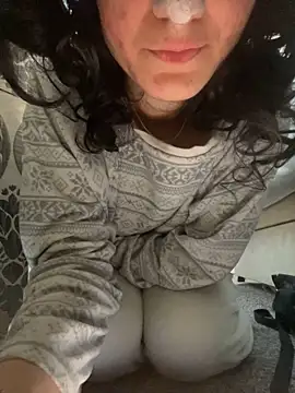 Snapshot of Extremebaddies chatting on January 27, 2025, 1:30 pm Extremebaddies online show from January 27, 2025, 1:30 pm