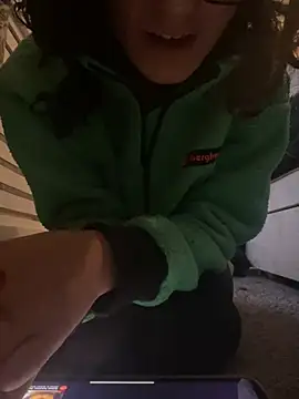 Snapshot of Extremebaddies chatting on February 15, 2025, 4:45 pm Extremebaddies online show from February 15, 2025, 4:45 pm