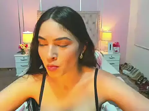 Snapshot of NoaLuxury chatting on March 10, 2025, 10:55 pm NoaLuxury online show from March 10, 2025, 10:55 pm