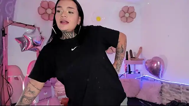 amyswallow7 online show from November 30, 2025, 12:22 am