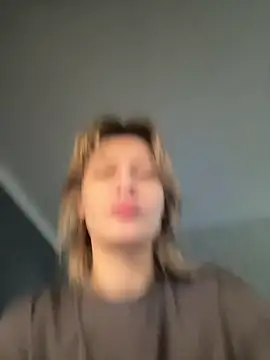 Snapshot of BeatriceXCute chatting on January 17, 2025, 10:00 am BeatriceXCute online show from January 17, 2025, 10:00 am